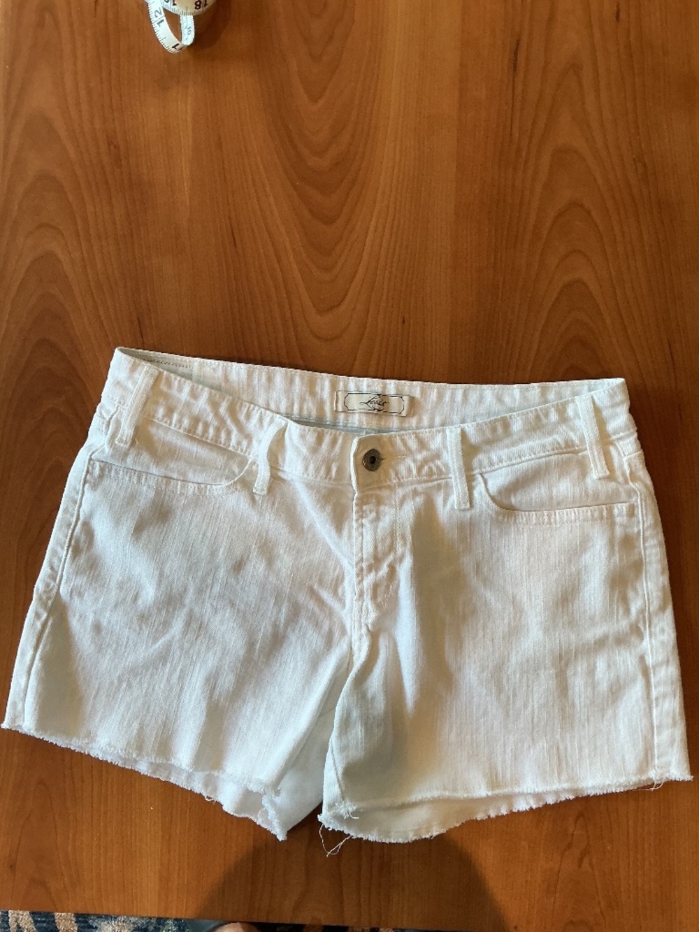 Levi’s White Cut off Shorts